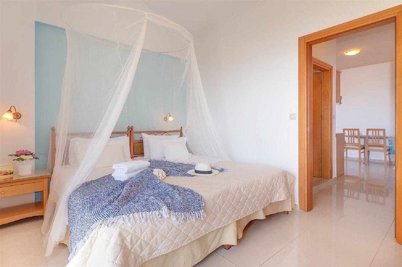 Notos Heights Hotel & Suites Malia  Ngoại thất bức ảnh