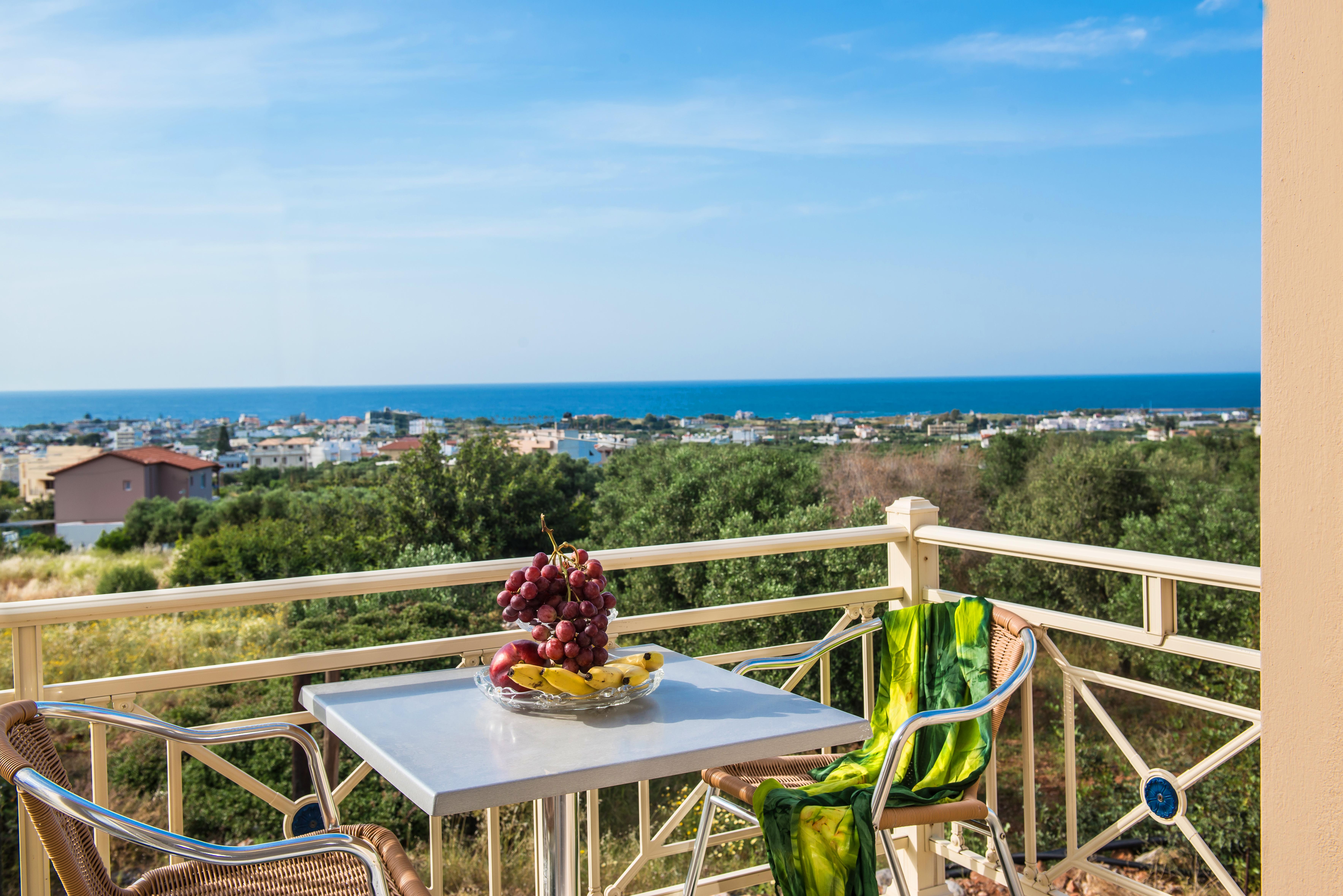 Notos Heights Hotel & Suites Malia  Ngoại thất bức ảnh