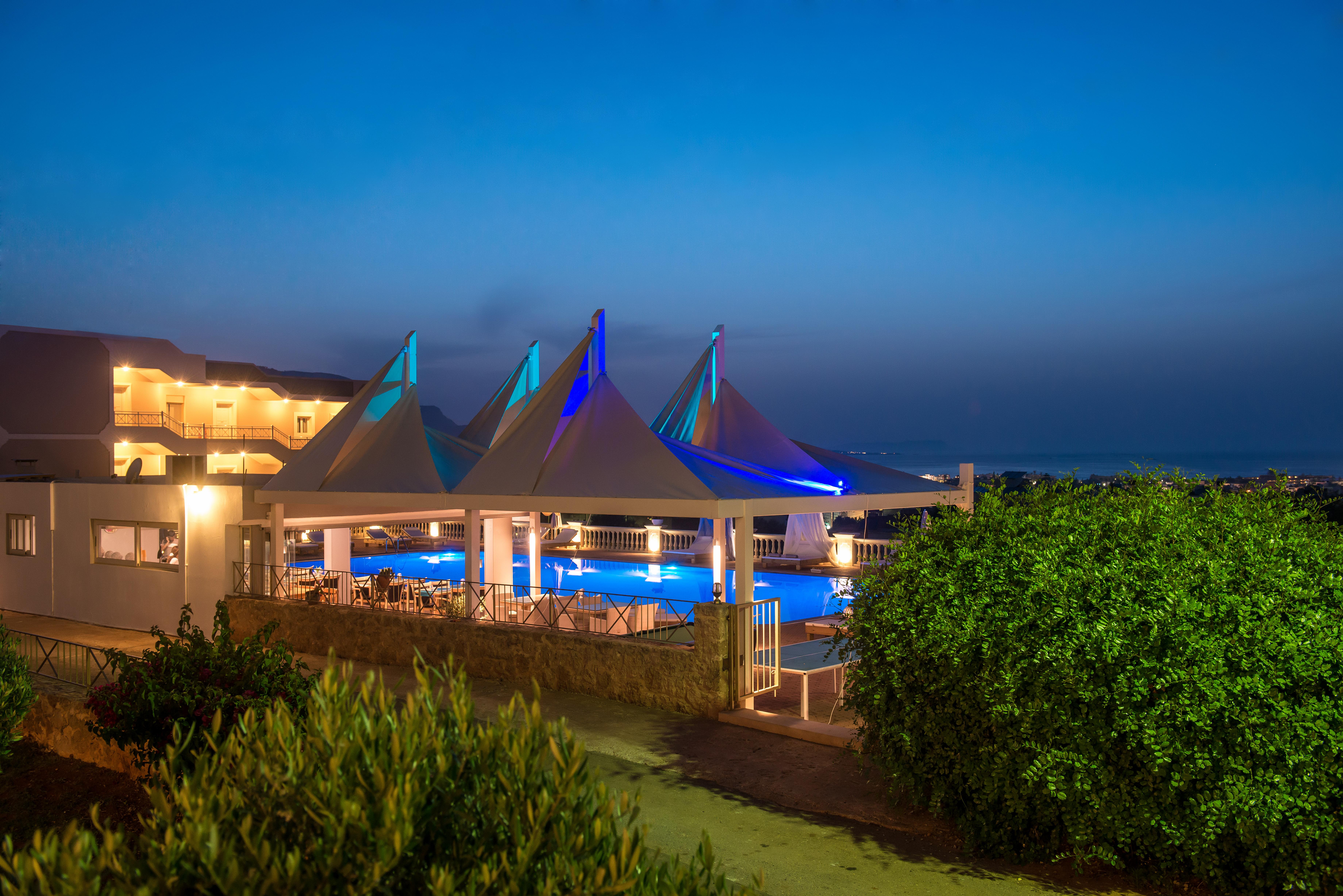Notos Heights Hotel & Suites Malia  Ngoại thất bức ảnh